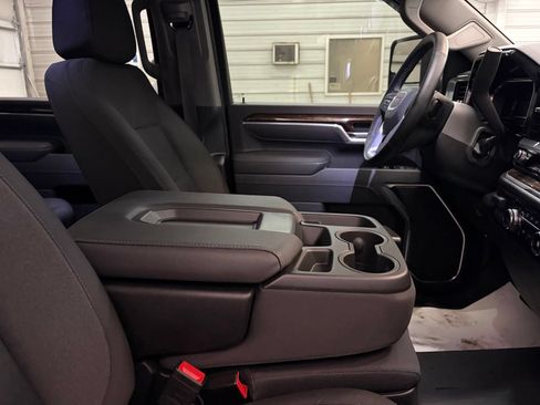 Used 2025 GMC Sierra 3500 SLE w/ SLE Value Package AWD/4WD image 27