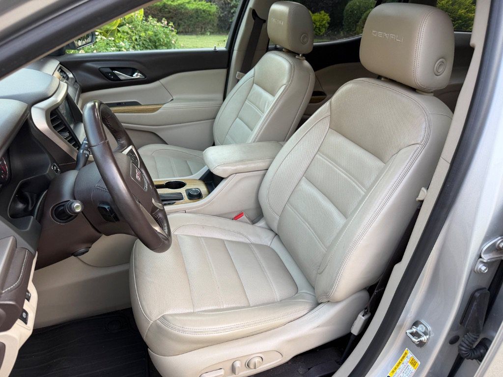 Used 2017 GMC Acadia Denali FWD image 11