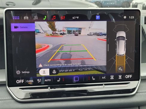 New 2026 Volkswagen Tiguan SE R-Line FWD image 10