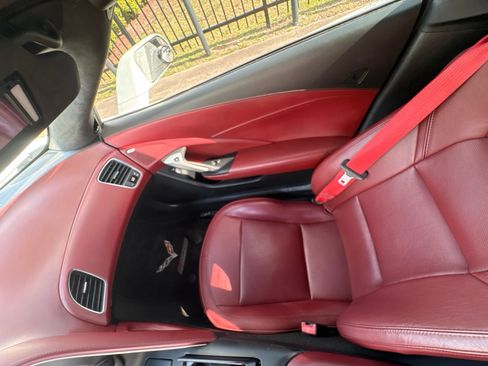 Used 2019 Chevrolet Corvette Stingray Convertible RWD image 23