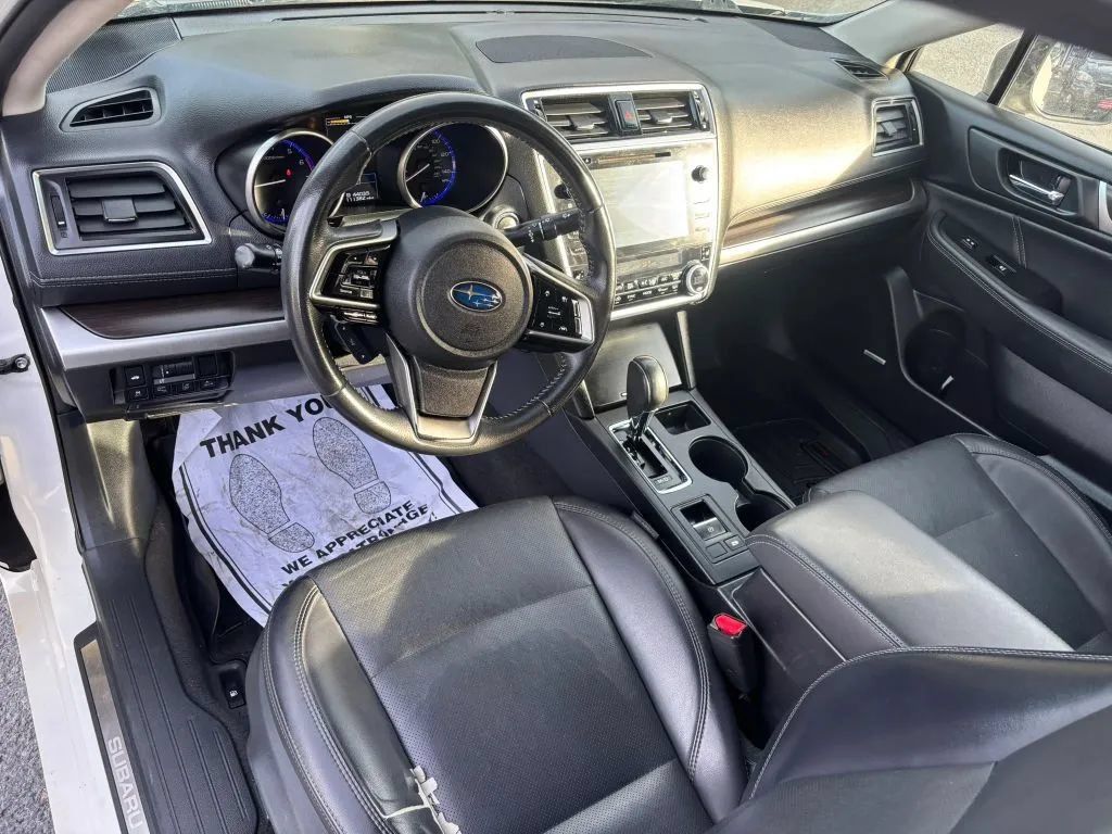 Used 2018 Subaru Legacy 2.5i Limited AWD/4WD image 2