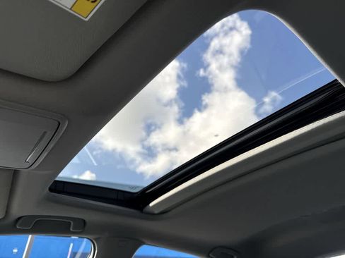 Certified 2025 Acura Integra image 17