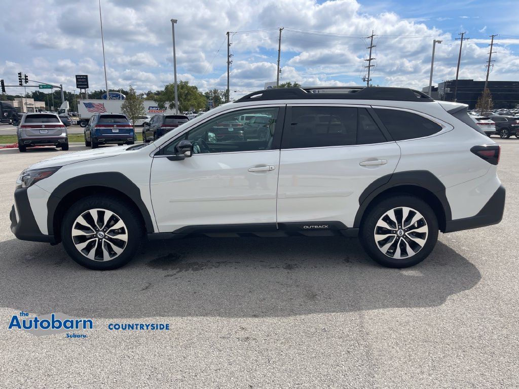 Used 2024 Subaru Outback Limited AWD/4WD image 2