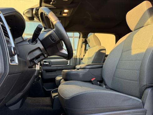 Used 2022 RAM 1500 Classic Warlock image 4