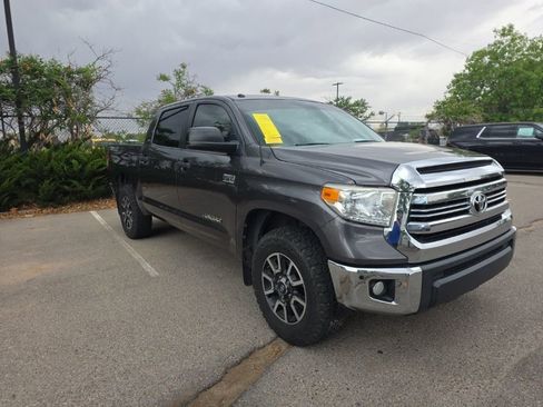 Used 2017 Toyota Tundra SR5 w/ TRD Off Road Package AWD/4WD image 9