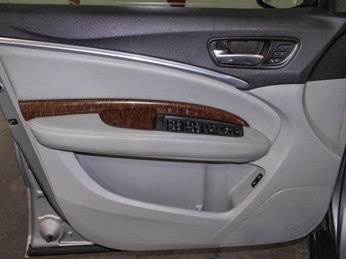 Used 2019 Acura MDX FWD image 10