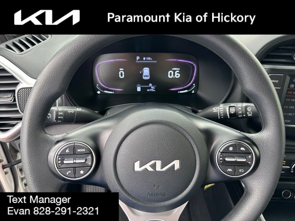 Used 2023 Kia Soul LX w/ Option Group 015 FWD image 29