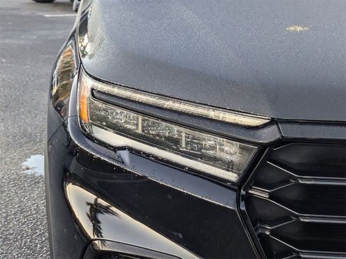 Used 2025 Honda Pilot Black Edition image 10