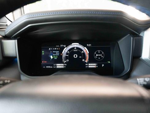 Used 2024 Toyota Tundra Platinum image 16