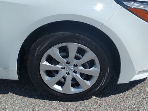 Used 2026 Toyota Corolla LE FWD image 10