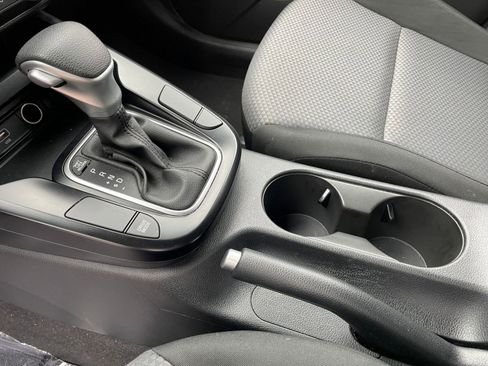 Used 2025 Kia Soul LX w/ LX Technology Package image 39