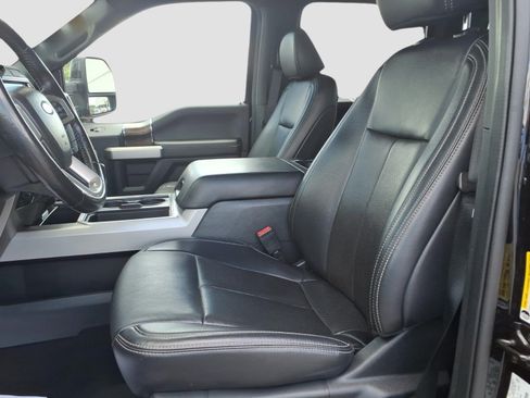 Used 2022 Ford F250 Lariat w/ Lariat Ultimate Package AWD/4WD image 11