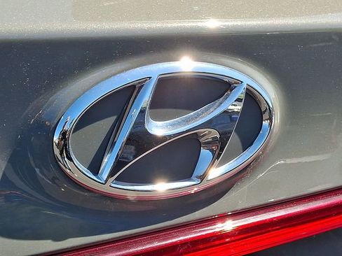 Used 2023 Hyundai Santa Fe SEL w/ Cargo Package AWD/4WD image 4