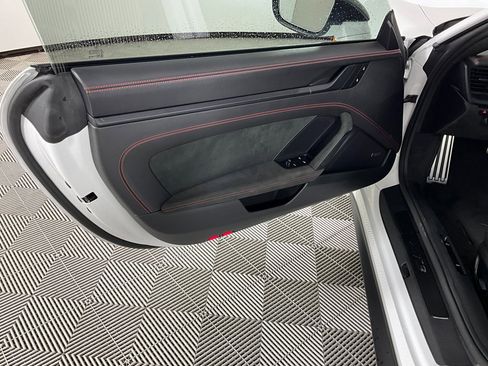 Used 2022 Porsche 911 GT3 image 14