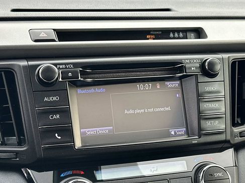 Used 2018 Toyota RAV4 XLE image 11