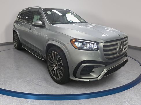 New 2026 Mercedes-Benz GLS 450 4MATIC image 3