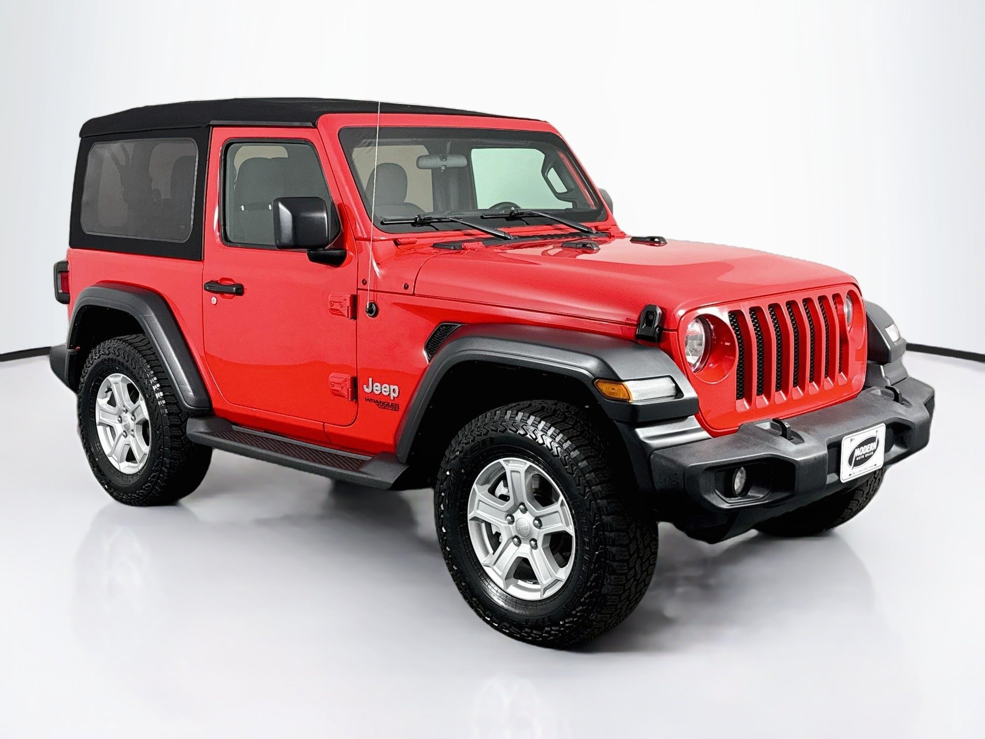 Used 2020 Jeep Wrangler Sport AWD/4WD image 2