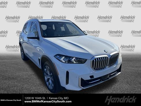Used 2026 BMW X5 xDrive40i w/ Premium Package image 1