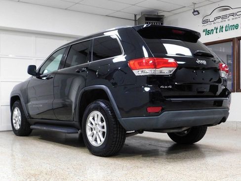 Used 2019 Jeep Grand Cherokee Laredo image 9