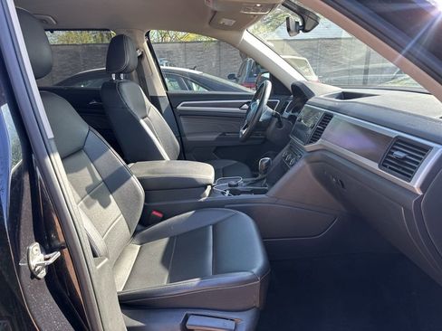 Used 2021 Volkswagen Atlas SE image 23