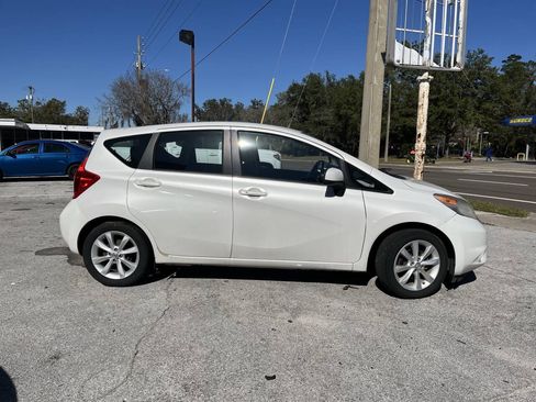 Used 2014 Nissan Versa Note SV w/ SL Package FWD image 4