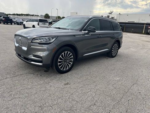 Used 2023 Lincoln Aviator Reserve w/ Elements Package Plus AWD/4WD image 9
