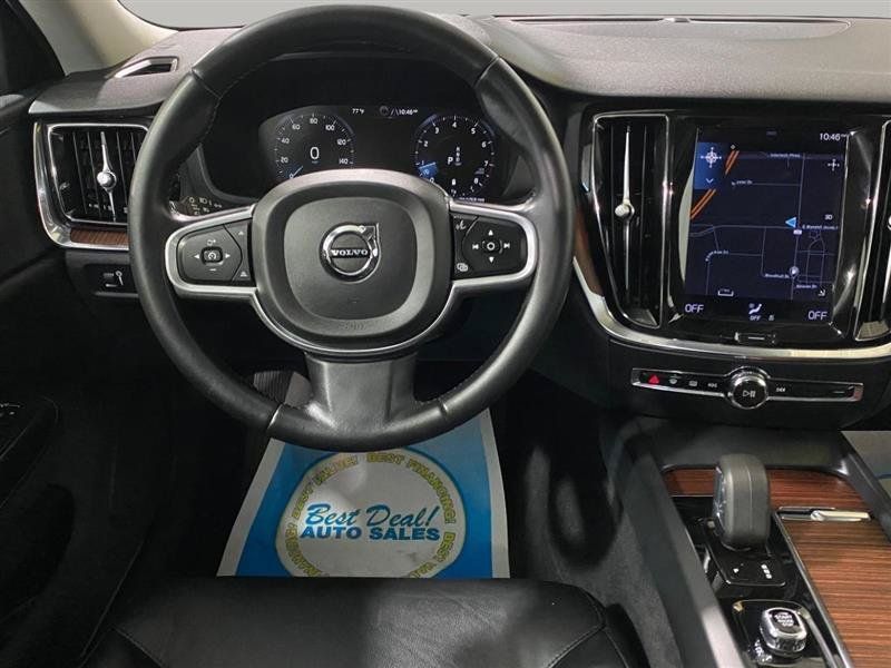 Used 2022 Volvo S60 B5 Momentum FWD image 12