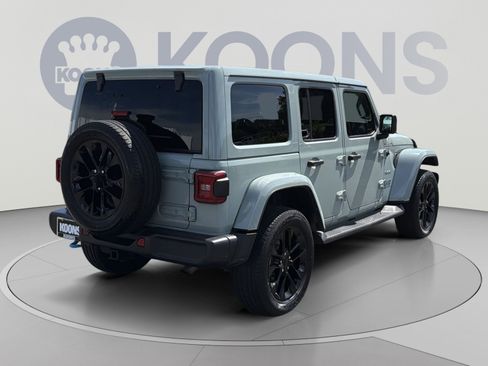 Used 2023 Jeep Wrangler Unlimited Sahara w/ Cold Weather Group AWD/4WD image 7