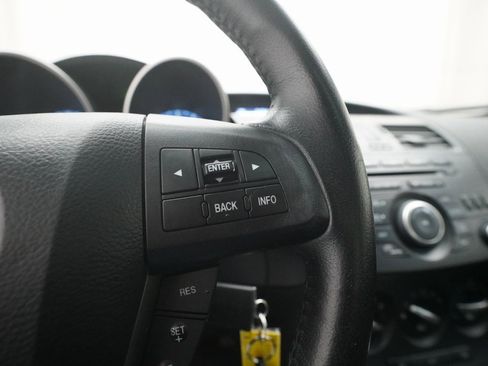 Used 2012 MAZDA MAZDA3 i Touring image 18