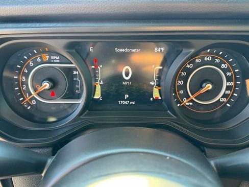 Used 2024 Jeep Gladiator Sport AWD/4WD image 13