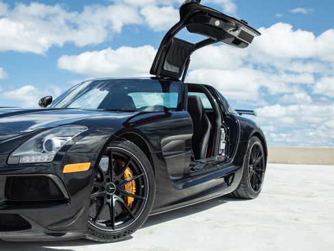 Used 2014 Mercedes-Benz SLS AMG Black Series image 16