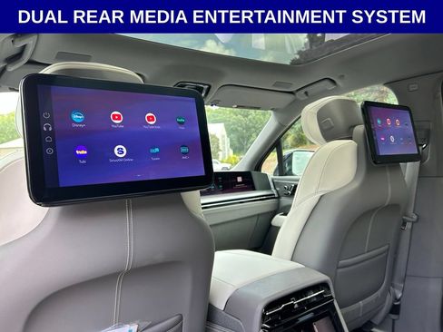 Used 2025 Cadillac Escalade IQ Sport 1 w/ Smart Trailering package AWD/4WD image 3