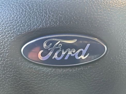 Used 2015 Ford F150 XLT image 90