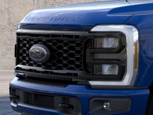 New 2026 Ford F250 XLT w/ XLT Premium Package AWD/4WD image 17