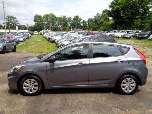 Used 2017 Hyundai Accent SE image 8