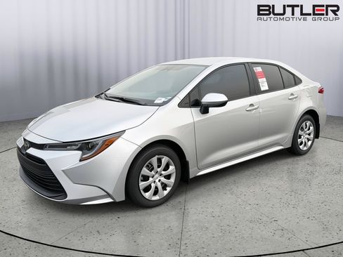 New 2026 Toyota Corolla LE FWD image 1