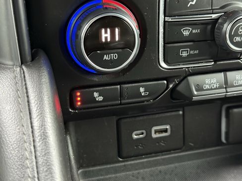 Used 2021 Chevrolet Tahoe LT image 5