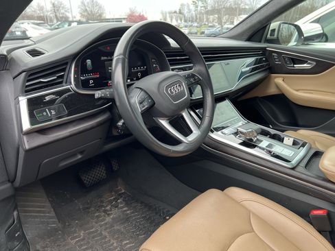 Used 2022 Audi Q8 Prestige image 17