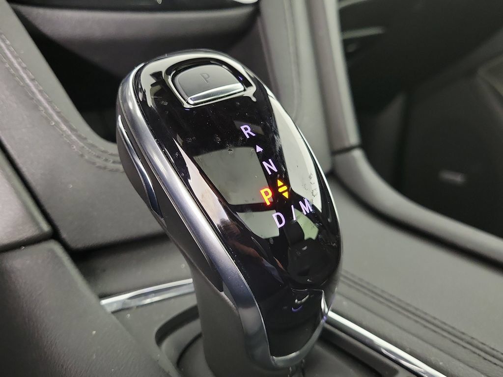 Certified 2024 Cadillac XT5 Premium Luxury FWD image 28