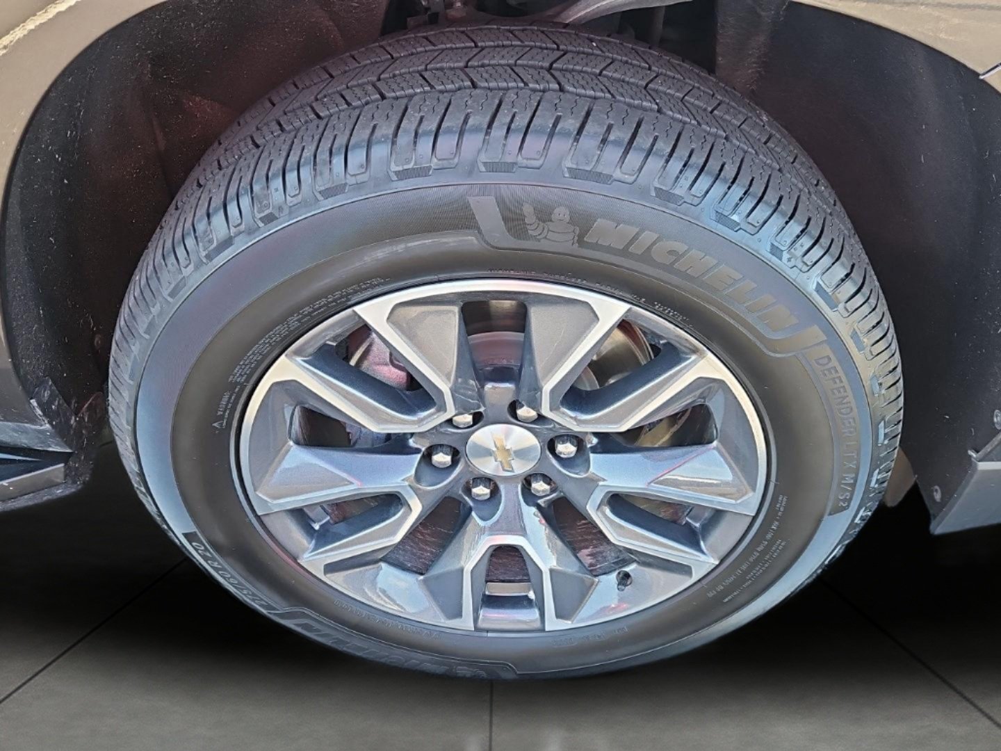 Used 2021 Chevrolet Suburban LT AWD/4WD image 11