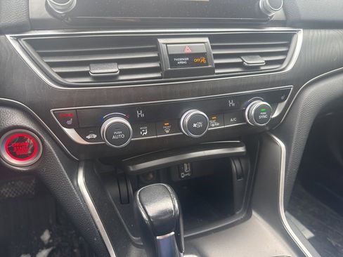 Used 2018 Honda Accord EX-L image 16