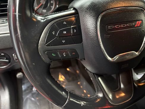 Used 2018 Dodge Charger SXT w/ Blacktop Package RWD image 20