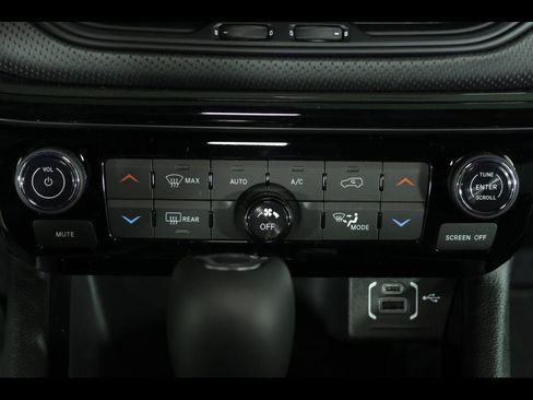 New 2026 Jeep Compass Limited AWD/4WD image 17