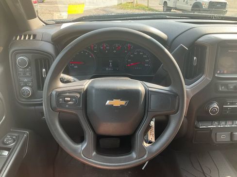 Used 2020 Chevrolet Silverado 1500 W/T w/ WT Convenience Package AWD/4WD image 17