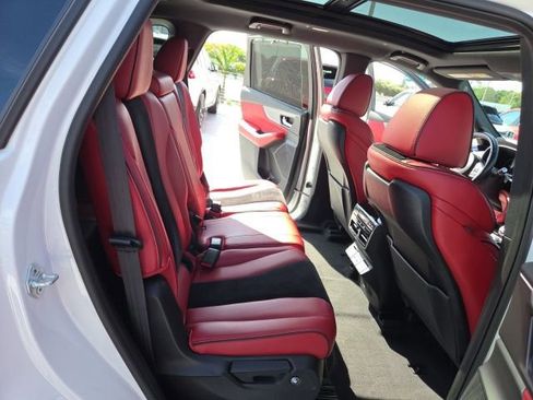 Used 2022 Acura MDX A-Spec image 25