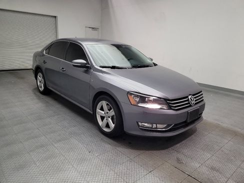 Used 2015 Volkswagen Passat 1.8T Limited Edition FWD image 13