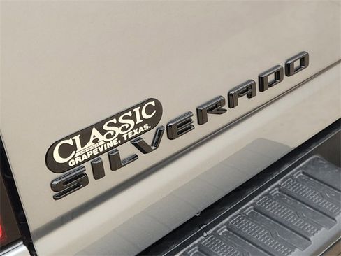 New 2026 Chevrolet Silverado 2500 LT w/ Trail Boss Package AWD/4WD image 9