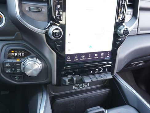 Used 2025 RAM 1500 Laramie w/ Laramie Southwest Edition image 15