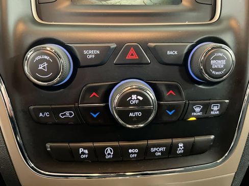 Used 2017 Jeep Grand Cherokee Laredo w/ Quick Order Package 2BE RWD image 15