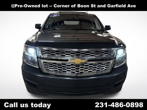 Used 2020 Chevrolet Suburban LT AWD/4WD image 8